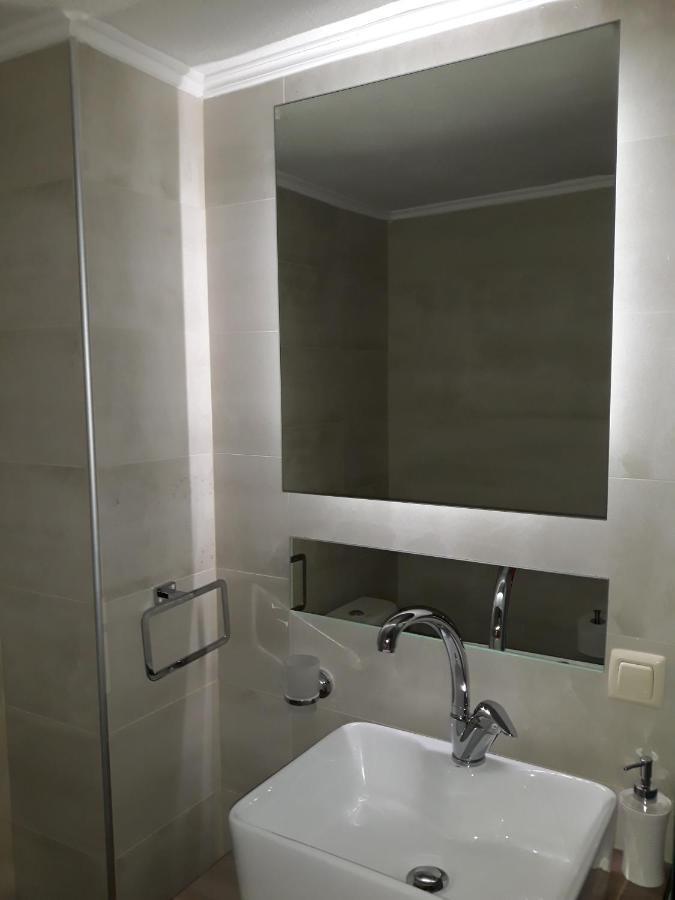 Studiosbank Kab C Драма Екстериор снимка